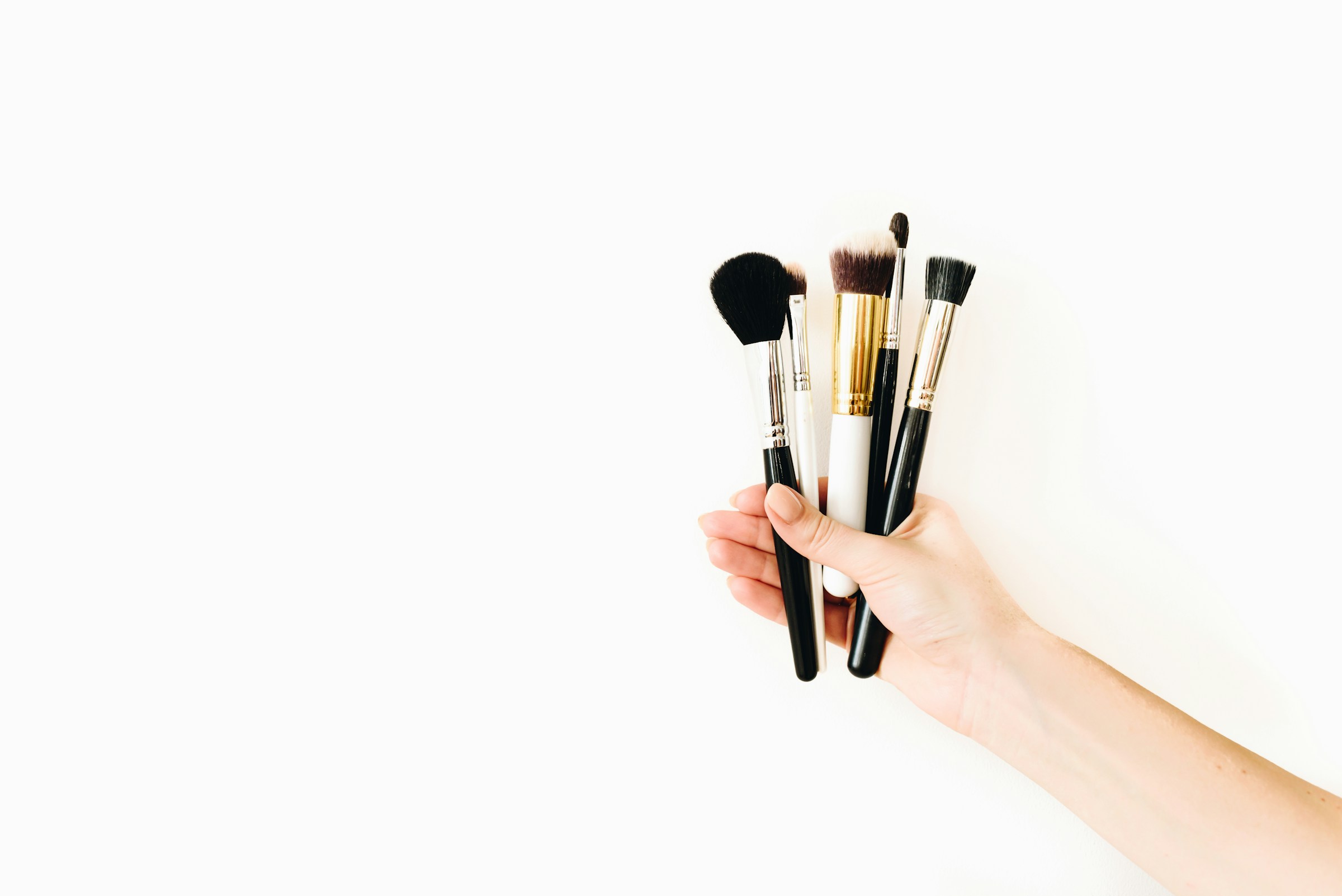 The Chic Studios Breakdown on Real Techniques Makeup Brushes